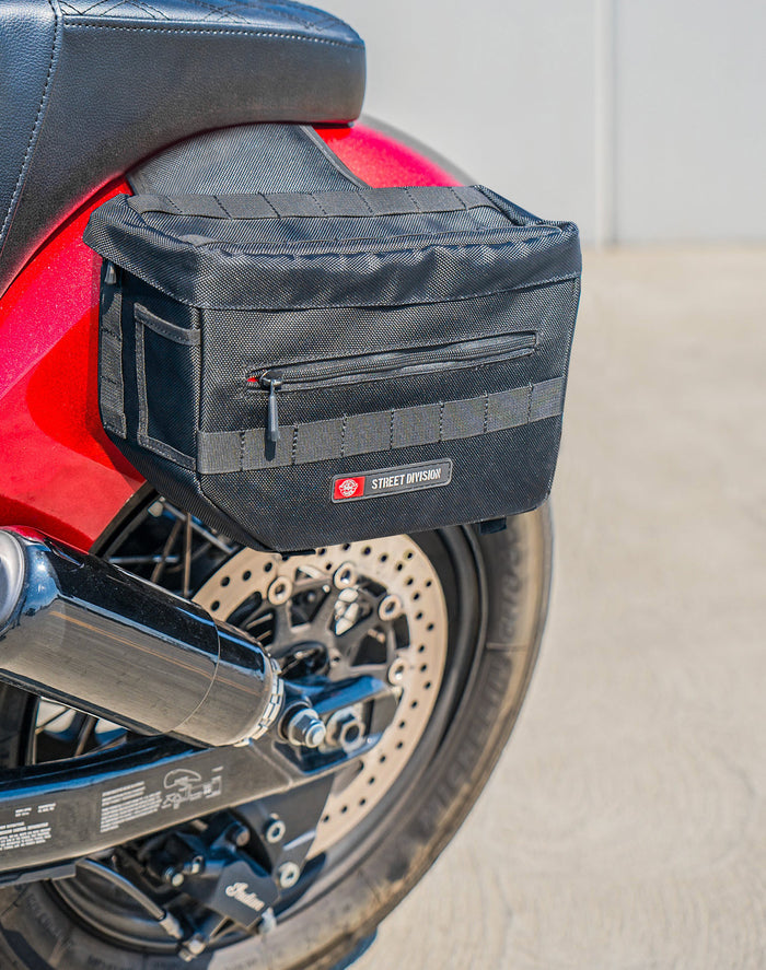8L - Patriot Small Indian Super Chief Limited Throw Over Saddlebags Lifestyle