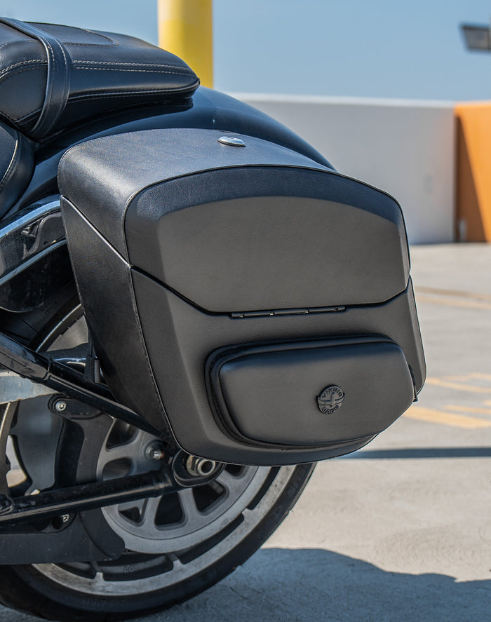 12L - Ironclad Quick Mount Medium Harley Softail Fat Boy FLFB/S Hard Solo Saddlebag (Left Only) Life style 3