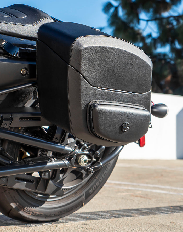 20L - Ironclad Quick Mount Medium Harley Sportster S (RH1250S) Hard Solo Saddlebag (Left Only) v2