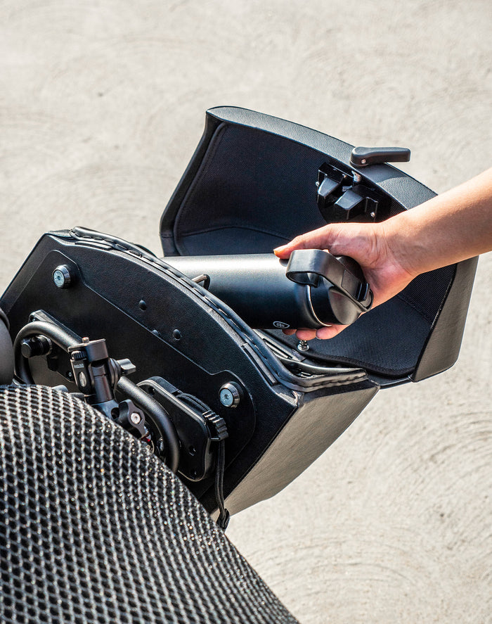 12L - Ironclad Quick Mount Medium Triumph Scrambler 1200 Hard Solo Saddlebag (Left Only) v4