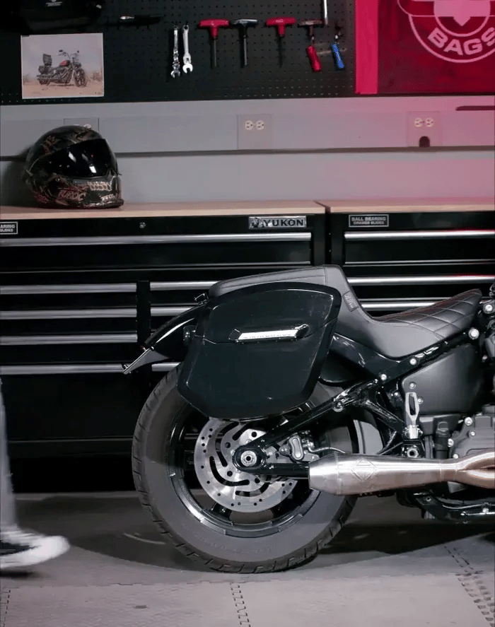 12L - Ironclad Quick-Mount Medium Triumph Scrambler 900 Painted Hard Solo Saddlebag (Left Only) GIF