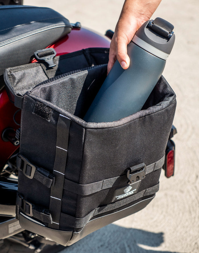 15L - Incognito Quick-Mount Medium Indian Super Chief Limited (2022+) Solo Saddlebag (Left Only) Lifestyle