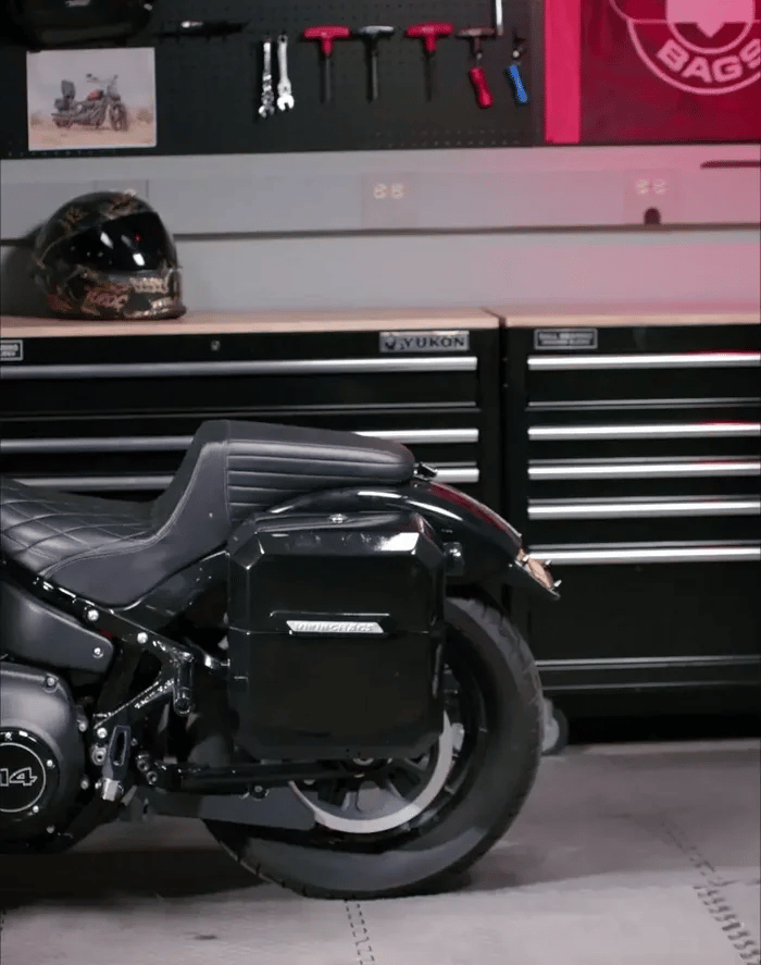 15L - Outlaw Quick-Mount Medium BMW R12 Painted Hard Solo Saddlebag (Right Only) GIF