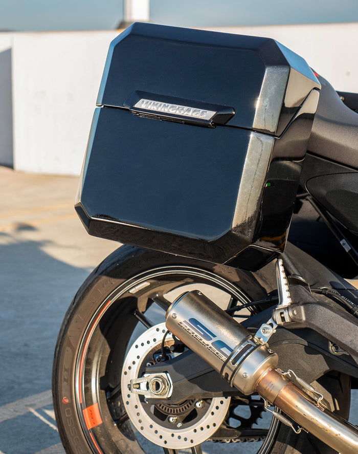 15L - Outlaw Quick Mount Medium Ducati Monster 797 Painted Hard Solo Saddlebag (Right Only) v2