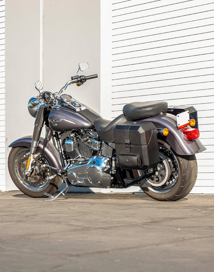 15L - Outlaw Quick-Mount Medium Hard Solo Saddlebag (Left Only) for Harley Softail Fat Boy Lo FLSTFB v1