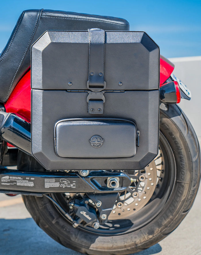 15L - Outlaw Quick Mount Medium Indian Chief Bobber Hard Solo Saddlebag (Left Only)