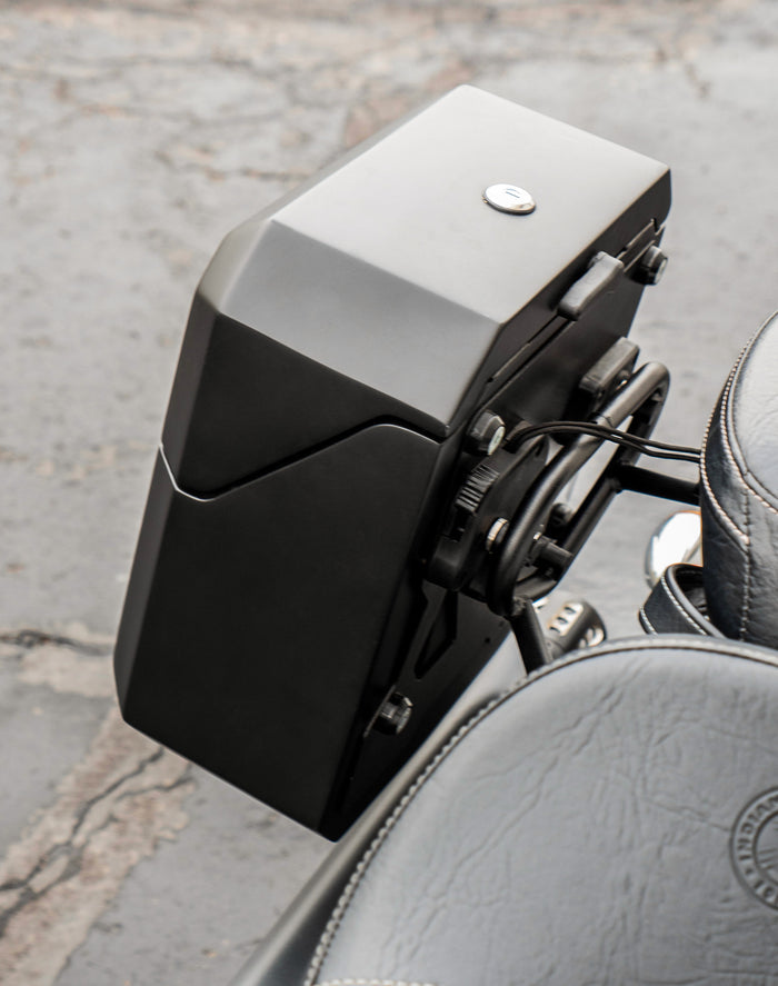 15L - Outlaw Quick Mount Medium Indian Scout Matte Hard Solo Saddlebag (Right Only) v3
