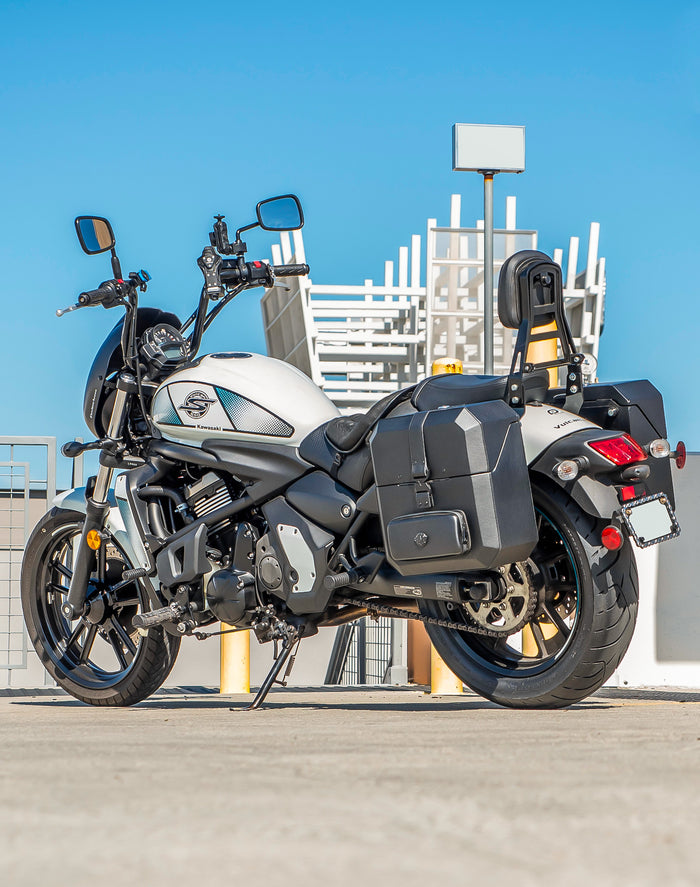 15L - Outlaw Quick Mount Medium Kawasaki Vulcan S Hard Solo Saddlebag (Left Only) v1