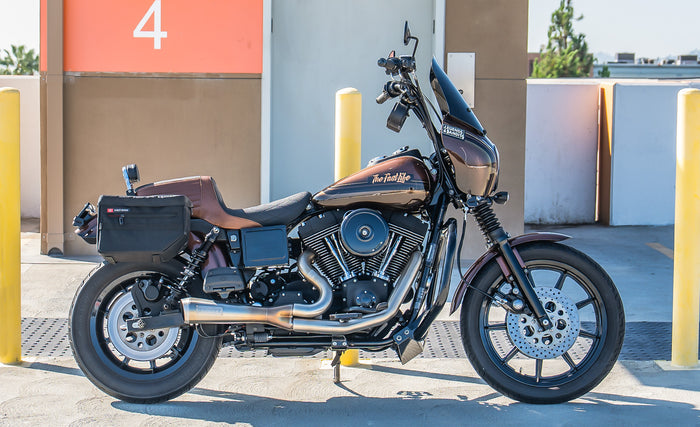 18L - Patriot Medium Motorcycle Throw Over Saddlebags for Harley Dyna Super Glide FXD/I Lifestyle @expand