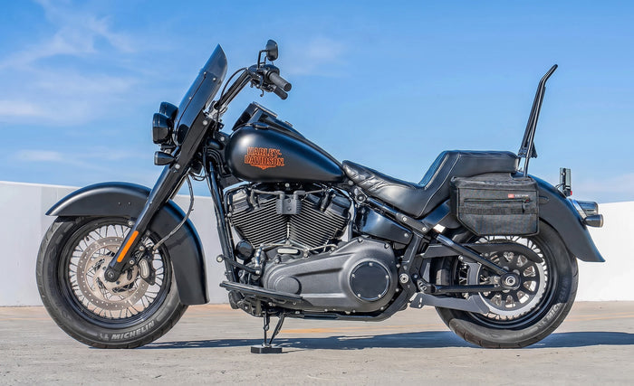 18L - Patriot Medium Motorcycle Throw Over Saddlebags for Harley Softail Deadwood Lifestyle @expand