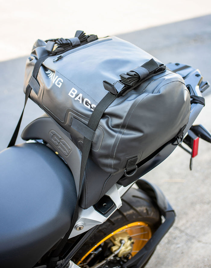 22L - Odyssey BMW ADV Touring Tailpack Life Style