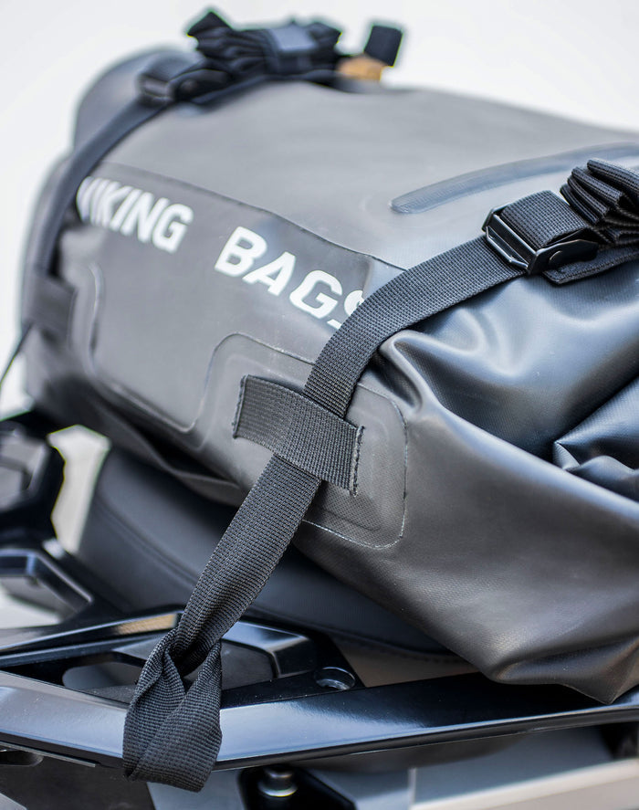 22L - Odyssey BMW ADV Touring Tailpack Life Style