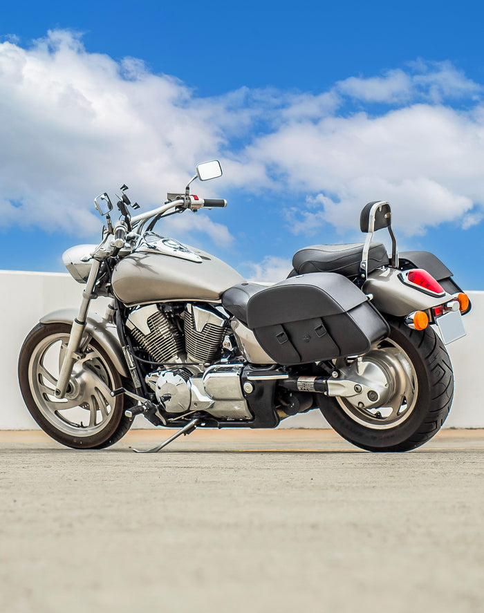 28L - Baelor Medium Honda VTX 1300 C Motorcycle Saddlebags v1