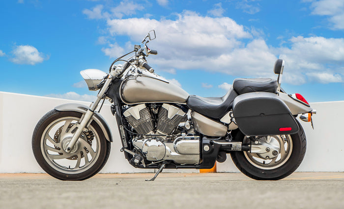 28L - Panzer Medium Honda VTX 1300 C Motorcycle Saddlebags @expand