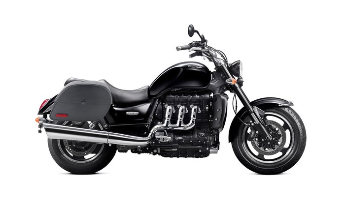 28L - Panzer Medium Triumph Rocket III Classic Motorcycle Saddlebags Bag on Bike @expand