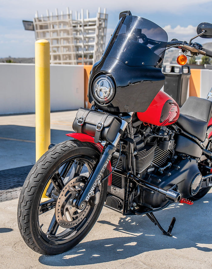 2L - Armor Plain Leather Motorcycle Handlebar Bag for Harley Davidson Lifestyle Vertical