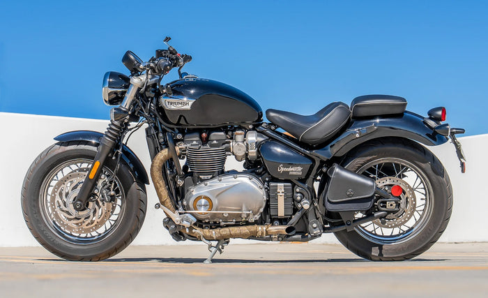 2L - Waylon Triumph Bonneville Speedmaster Leather Motorcycle Swingarm Bag (Left Side Only) Lifestyle @expand