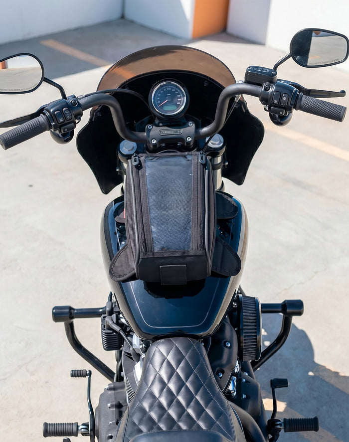 4L - Atlas Magnetic Royal Enfield Motorcycle Tank Bag Vertical Lifestyle