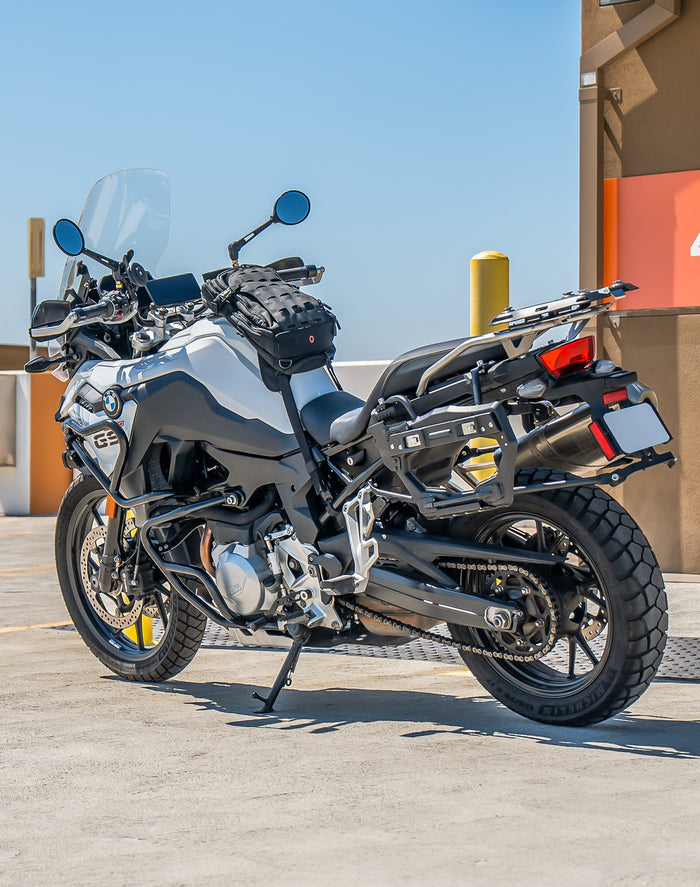 7L - Apex BMW ADV Touring Tank Bag with Hydration Pack Life Style