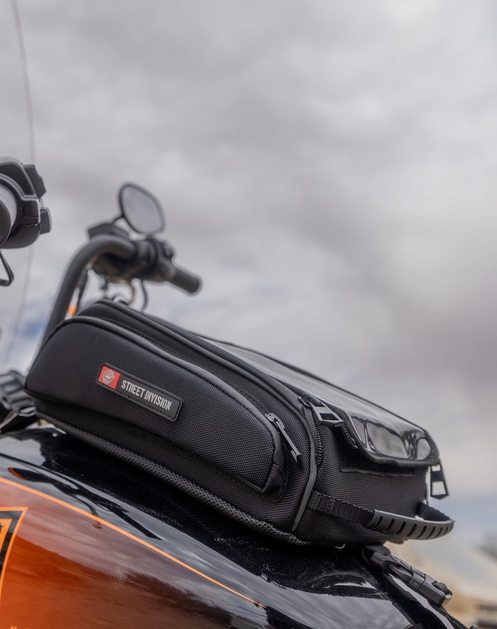 9L - Voyage Motorcycle Tank Bag for Harley Softail v2