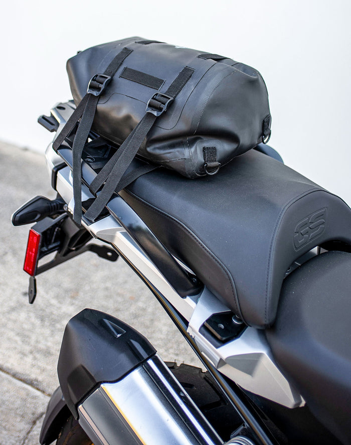 8L - Odyssey ADV Touring Tailpack Life Style