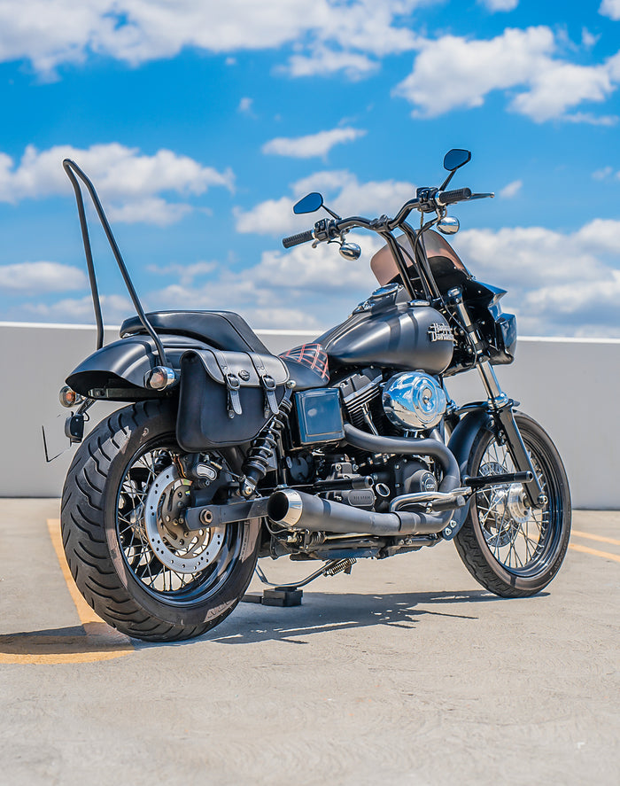 8L - Swift Small Leather Saddlebags for Harley Dyna Fat Bob FXDF/SE Lifestyle Vertical