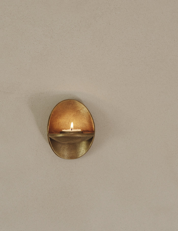 #color::brass #size::small