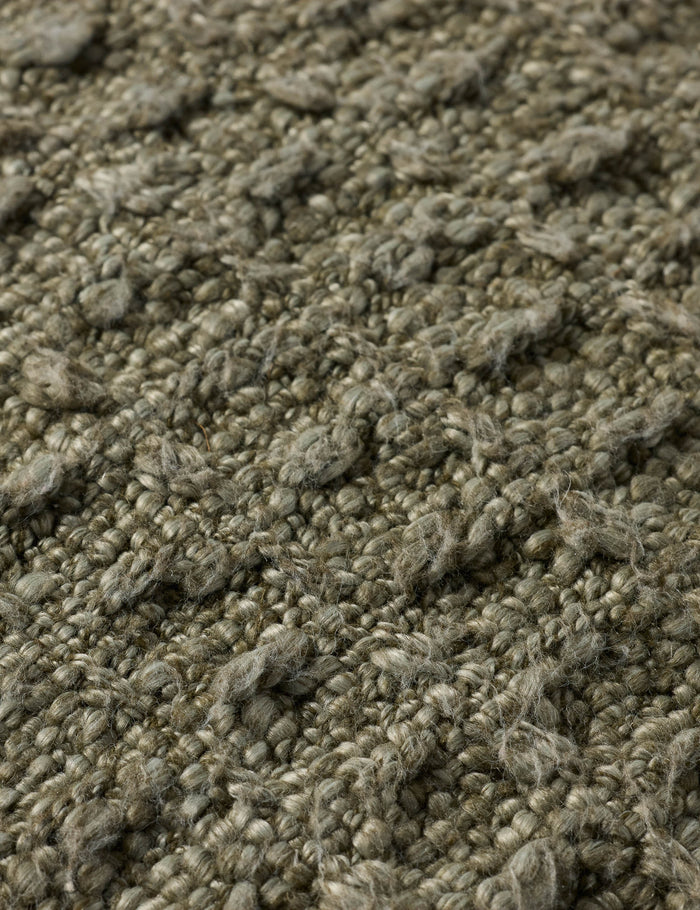 #color::olive #size::22--x-22- #insert::down #insert::polyester