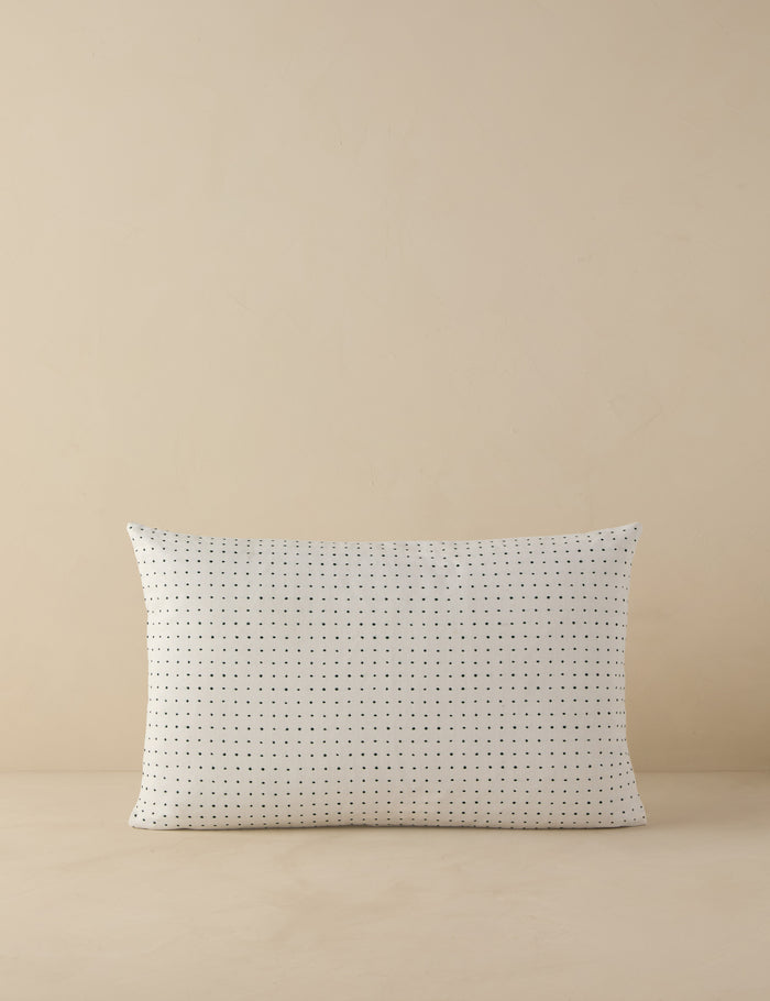 #color::white-and-green #style::lumbar