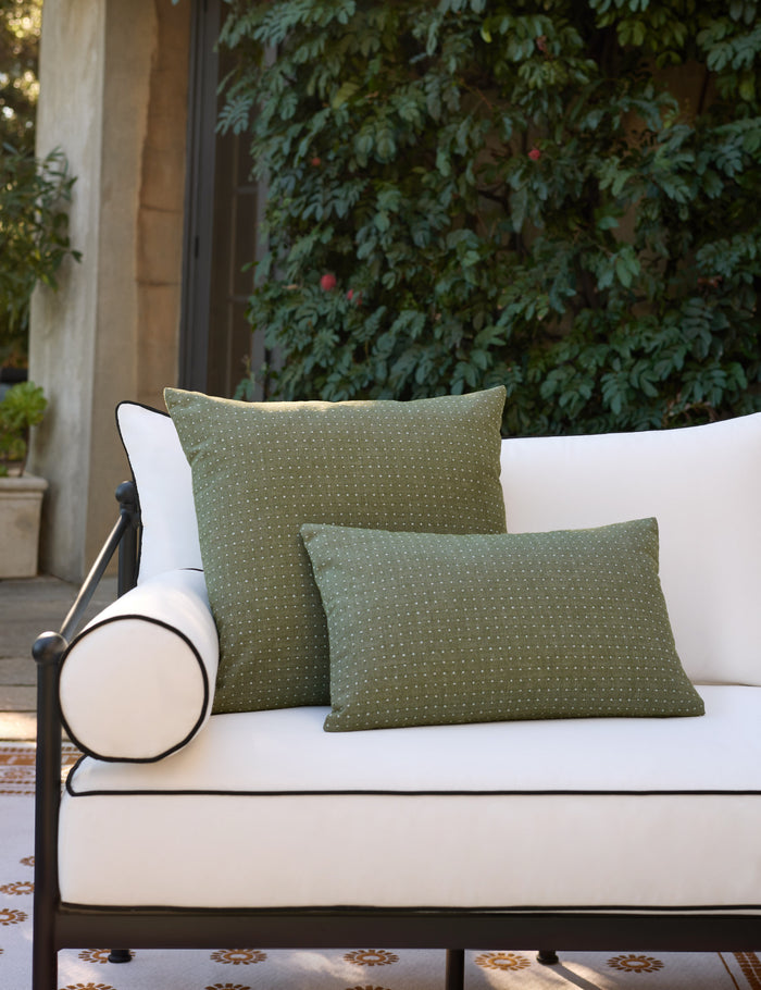 #color::green-and-blue #style::square #style::lumbar