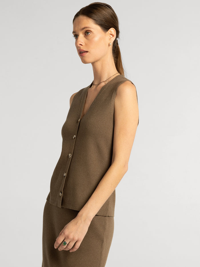 #color_dark-taupe