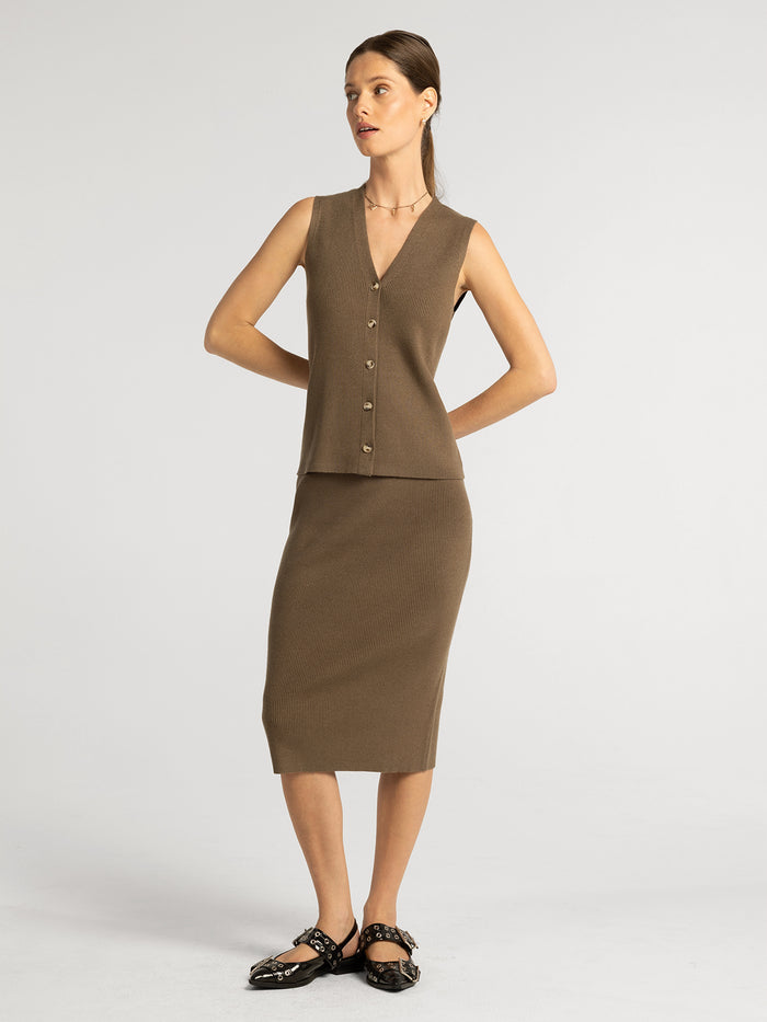 #color_dark-taupe