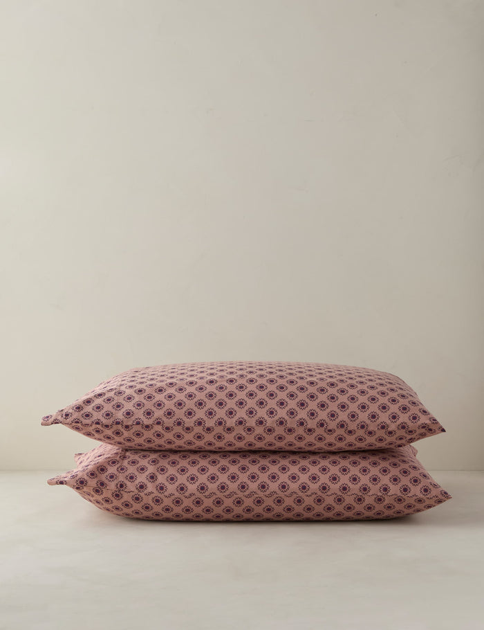 #color::blush #size::king #size::standard