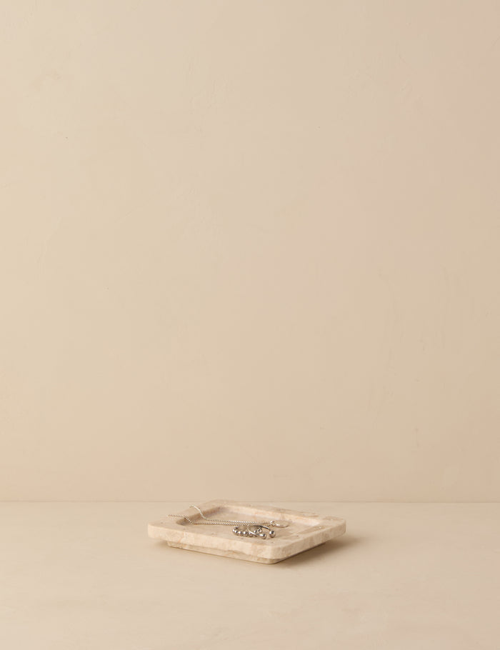#style::catchall-tray