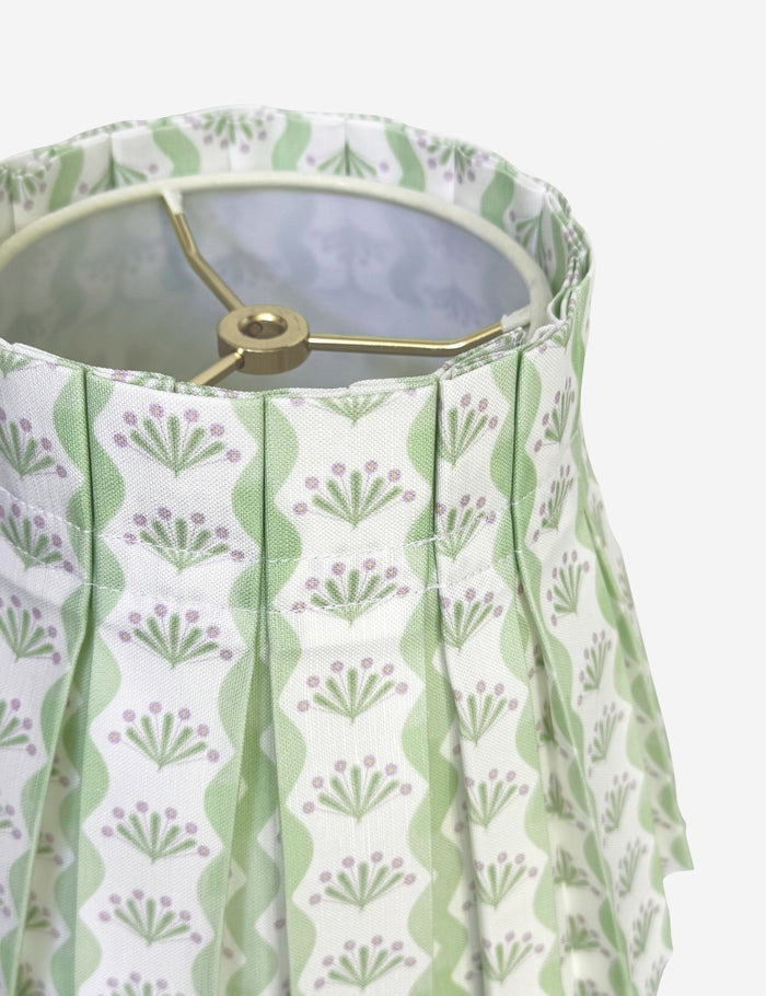 #color::green #size::small #size::large