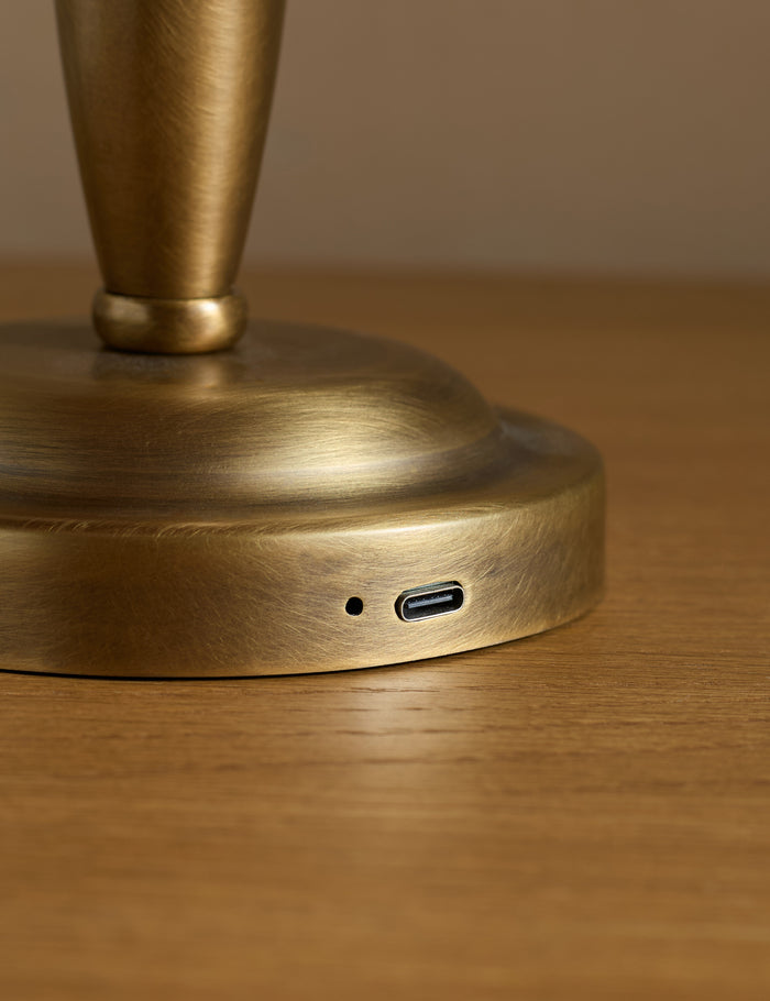 Badgley Cordless Table Lamp