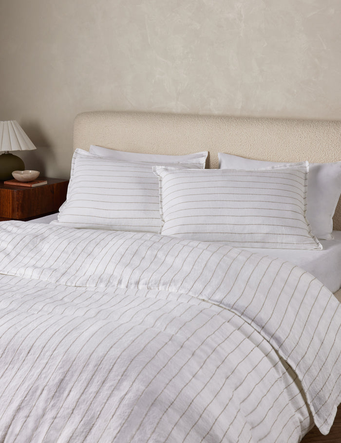#color::white-and-natural #size::standard