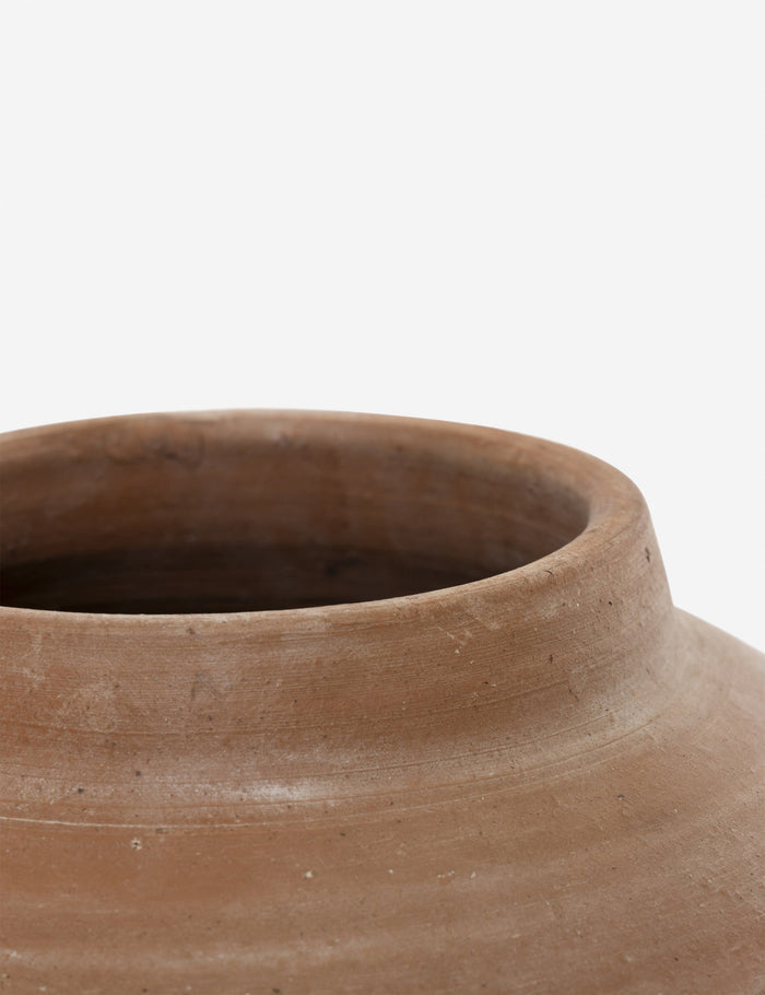 #color::natural-terracotta