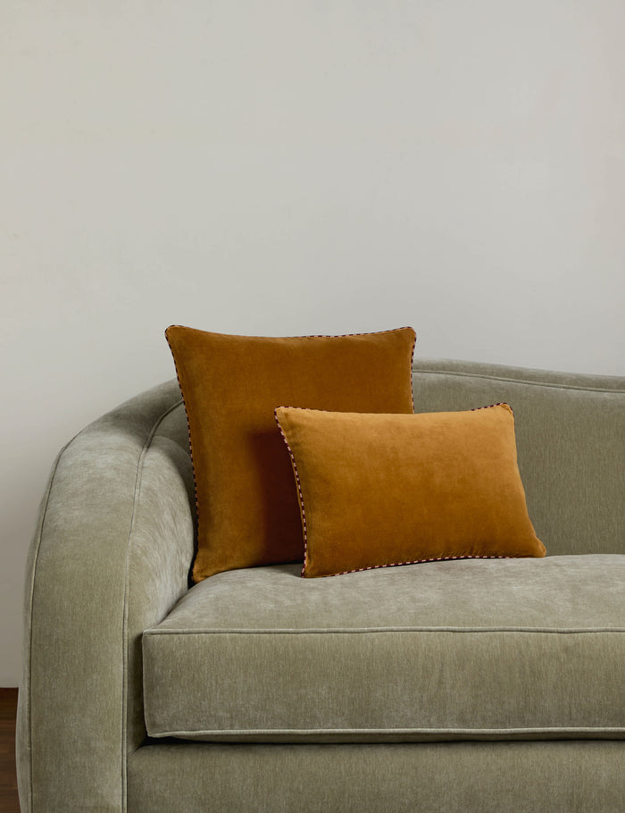 #color::marigold #style::lumbar #style::square #fill::pillow-cover-only #fill::with-feather-down-insert