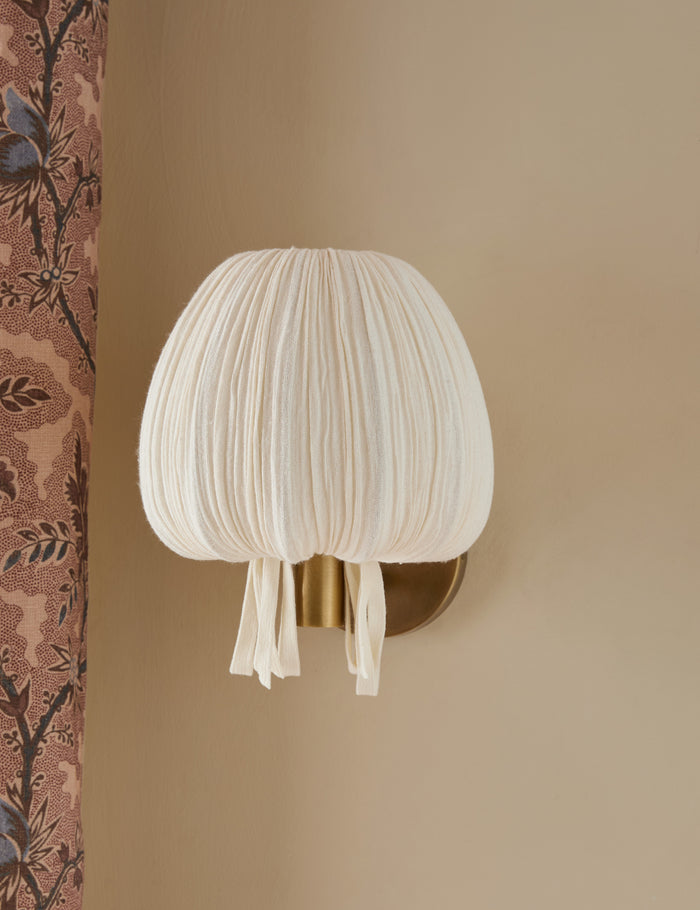 Camas Sconce