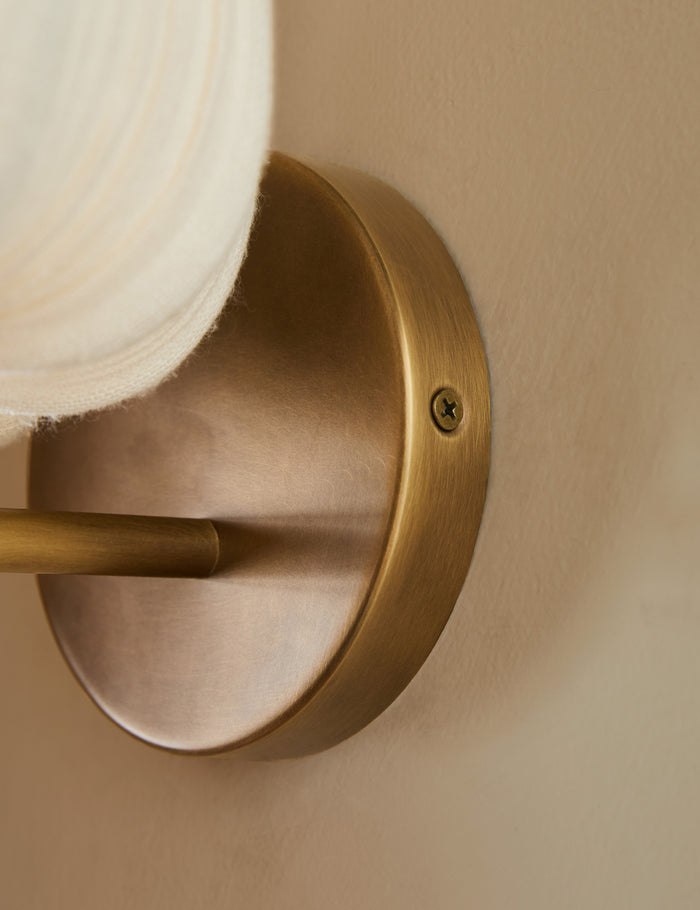 Camas Sconce