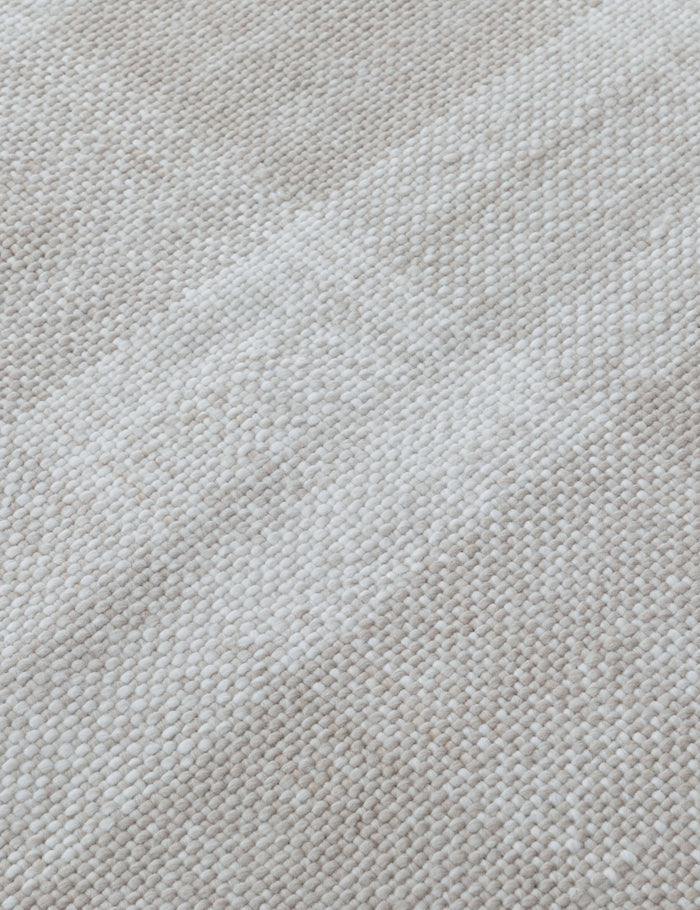 #color::neutral #size::2--x-3- #size::2-3--x-8--runner #size::3--x-5- #size::5--x-7-6- #size::7-6--x-9-6- #size::8-9--x-11-9-