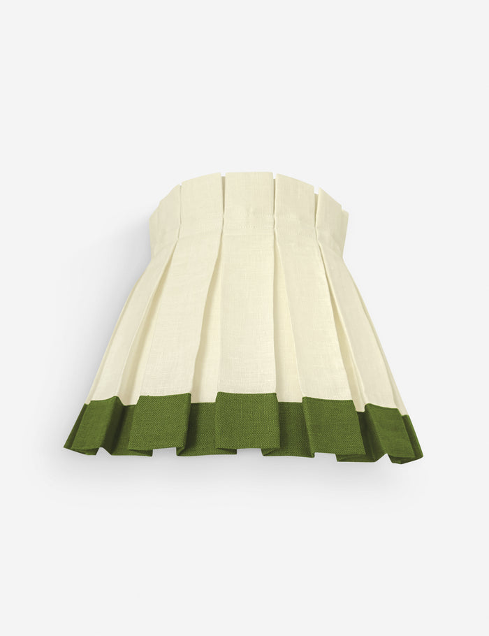 #color::ivory-and-forest #size::small