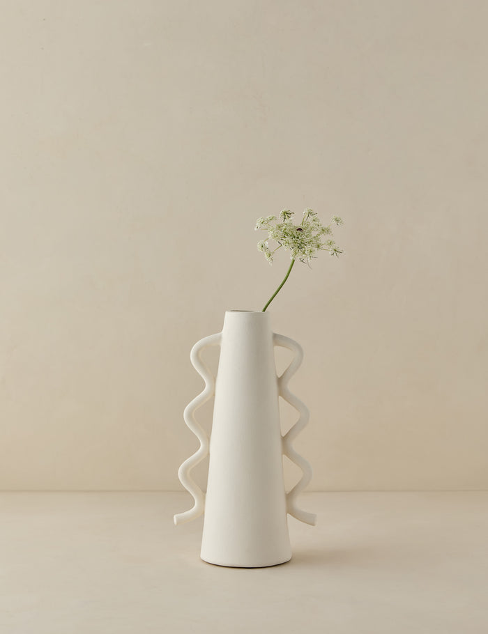 #color::ivory