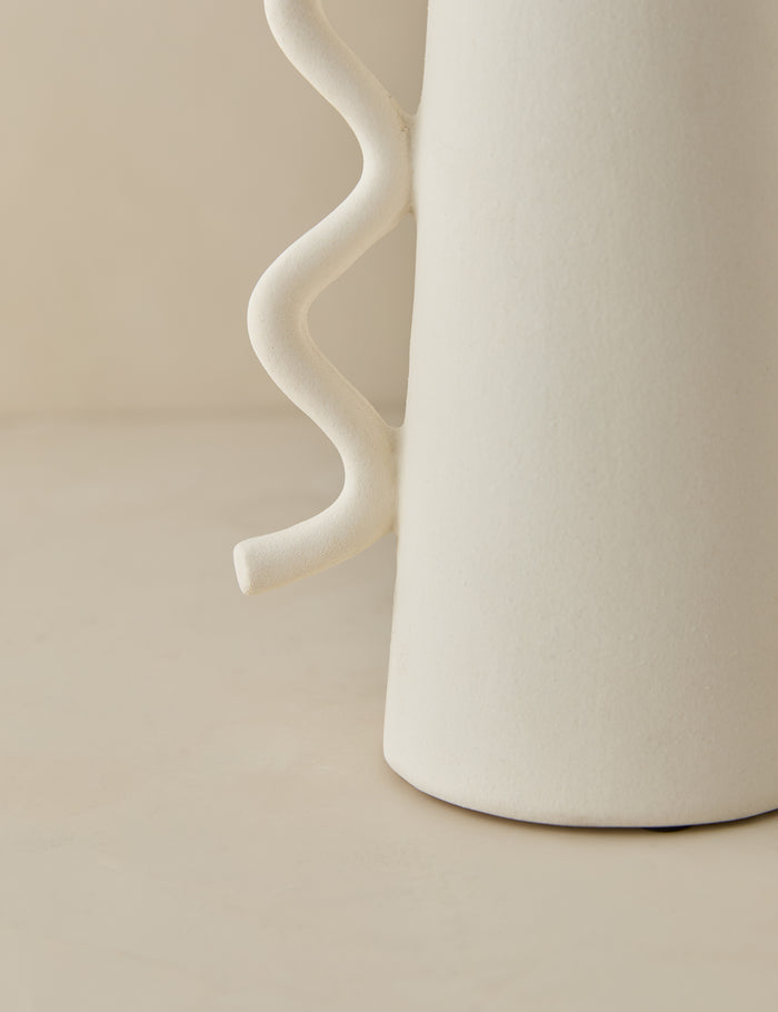 #color::ivory