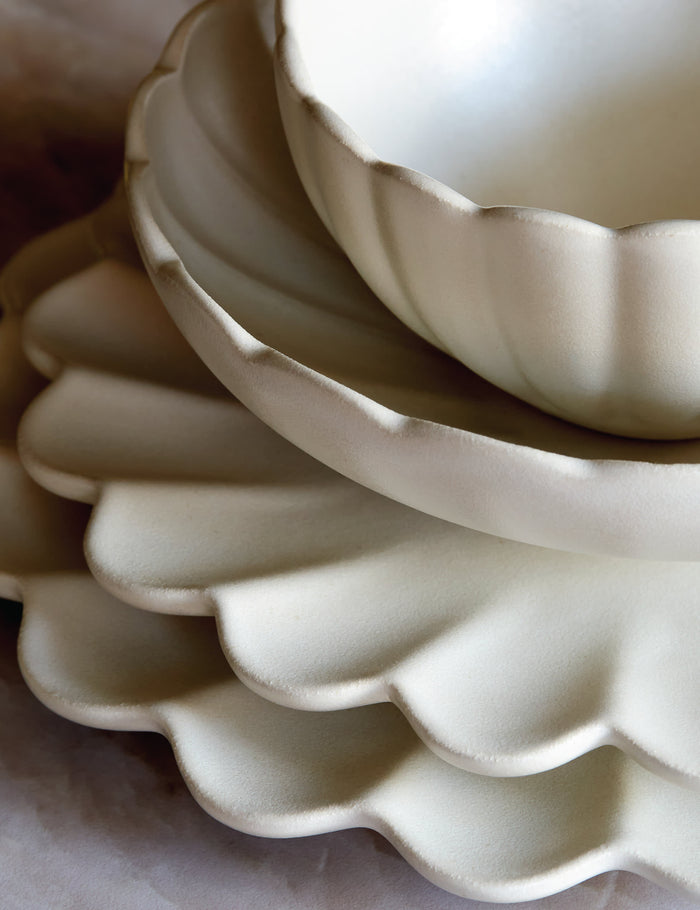 #color::white #style::dinner-plates--set-of-4 #style::cereal-bowls--set-of-4 #style::pasta-bowls--set-of-4 #style::16-piece-set #style::salad-plates--set-of-4