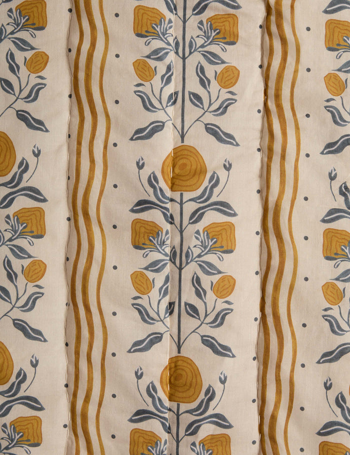 #color::ochre #size::queen #size::king