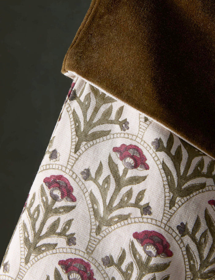 #color::red | Close up of the Dove floral pattern stocking