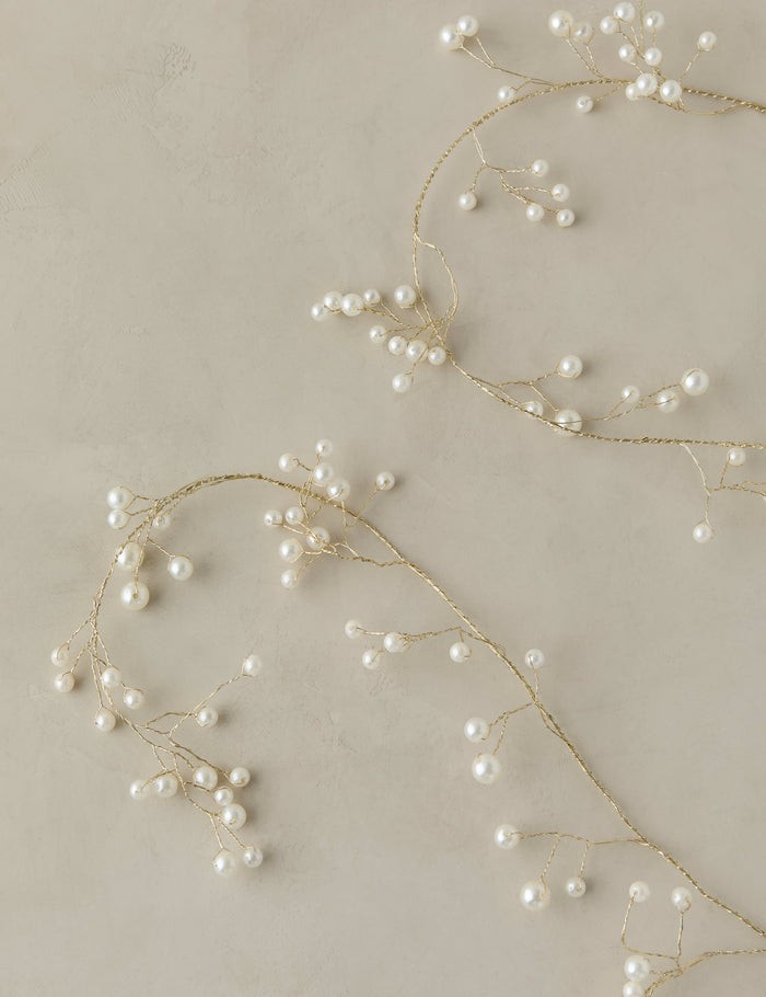 #color::cream