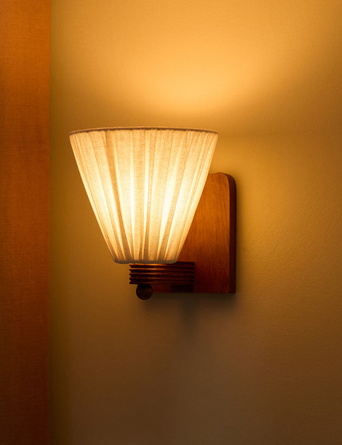 #color::walnut